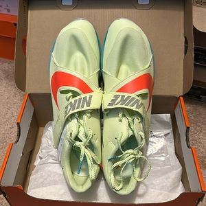 Nike zoomx dragonfly